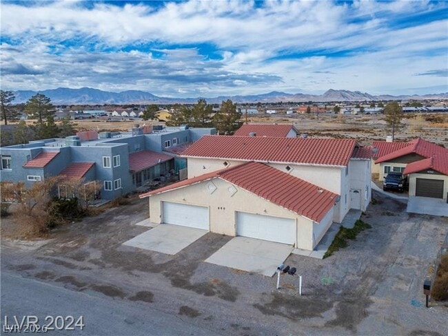 Building Photo - 640 E San Lorenzo St Unit A