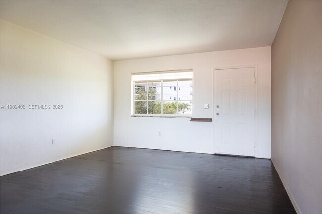 Photo - 2200 Calais Dr Unit 2