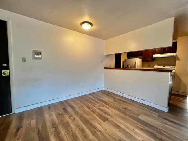 Photo - Mathews634 (KC-DT) Unit C1