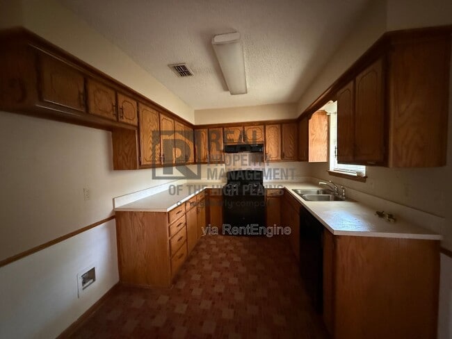 Photo - 6503 Terryville Dr