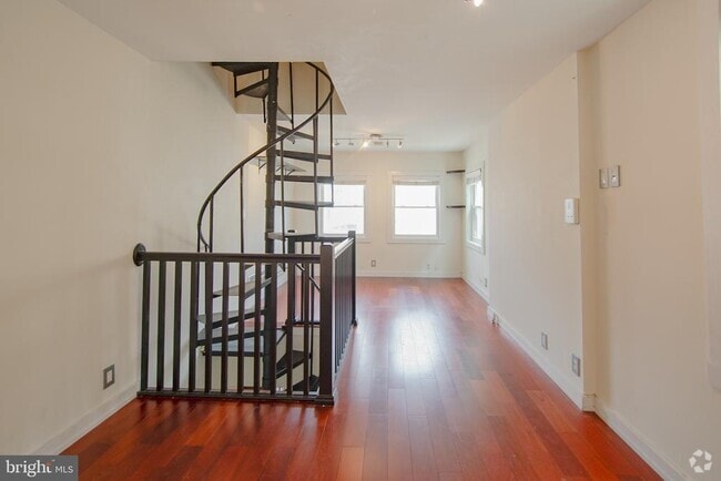 Building Photo - 2619-25 South St Unit 3 Rental