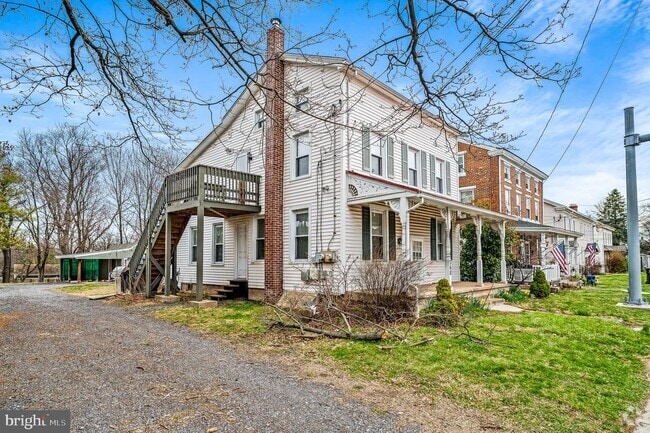 Building Photo - 368 W Ridge Pike Rental