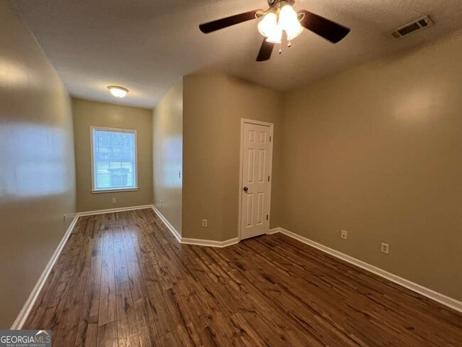 Photo - 388 New Point Peter Rd