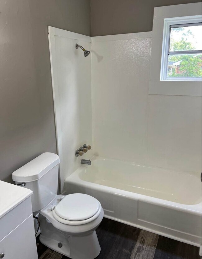 Photo - 2 Bed 1 Bath Home