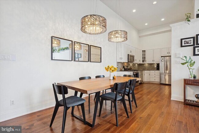 Photo - 246 Fitzwater St Unidad 10