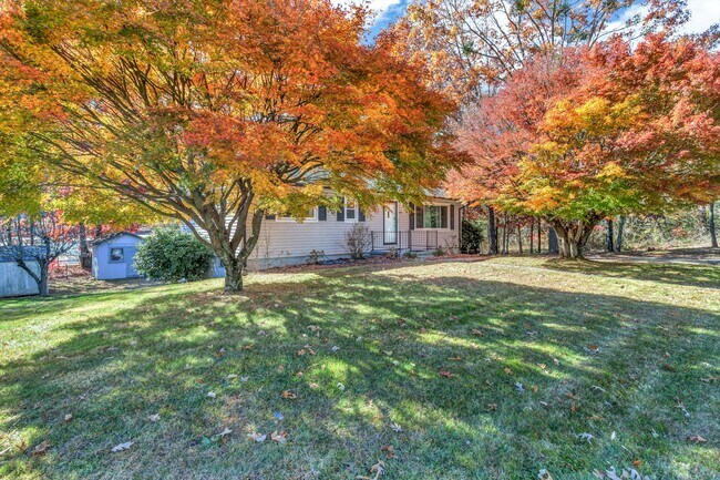 Photo - 1011 Old US Hwy 70