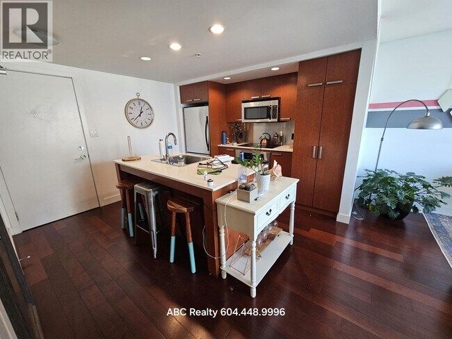 1255 Seymour St Unit 12fl