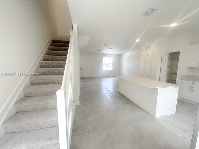 Photo - 145 SE 11th St