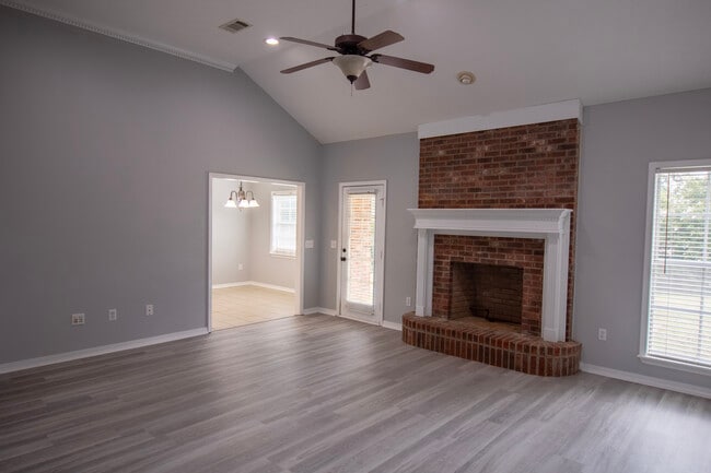 Living Room - 106 Hanover Cove