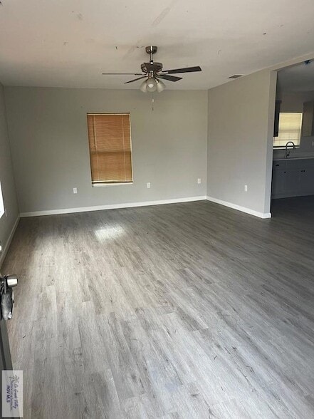 Photo - 121 N Rose St