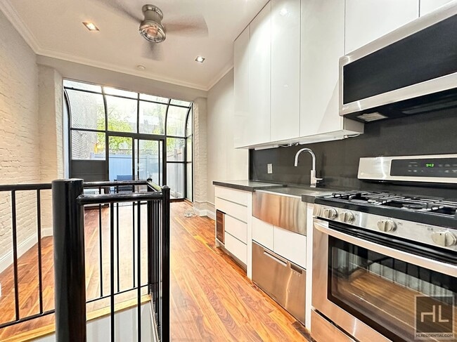 Photo - Mott Street Unit 1RS