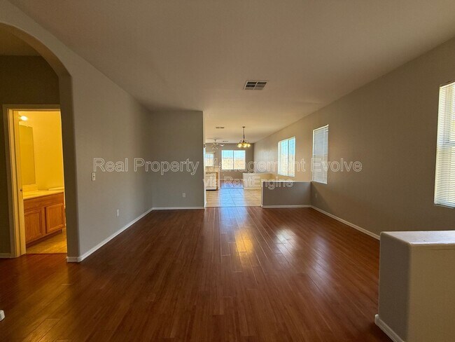 Photo - 8720 E Knowles Ave