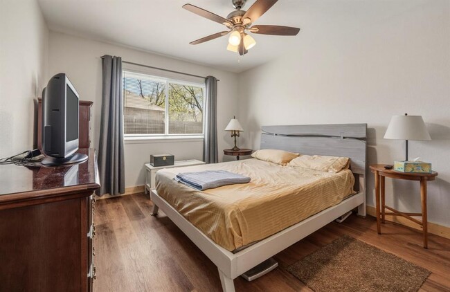 Photo - 513 Texas Ave