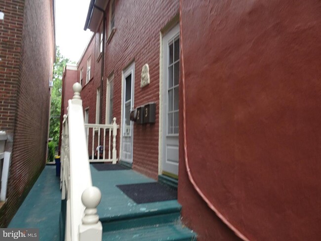 Photo - 200 Delaware St House