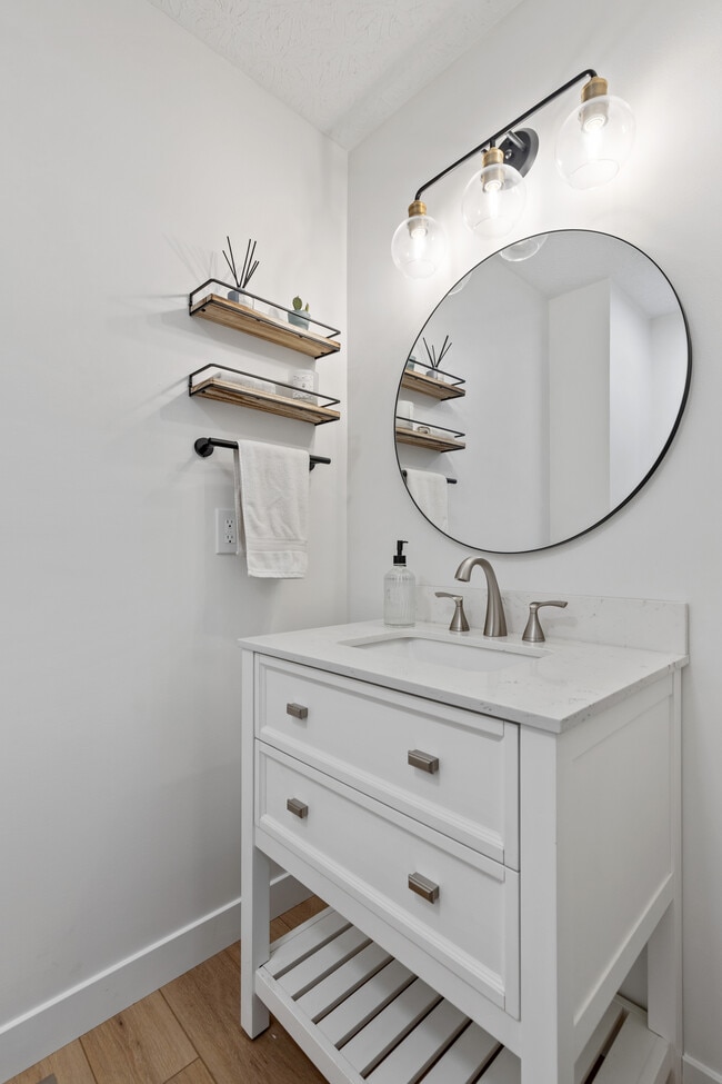 Photo - 698 Slate Hollow Ct