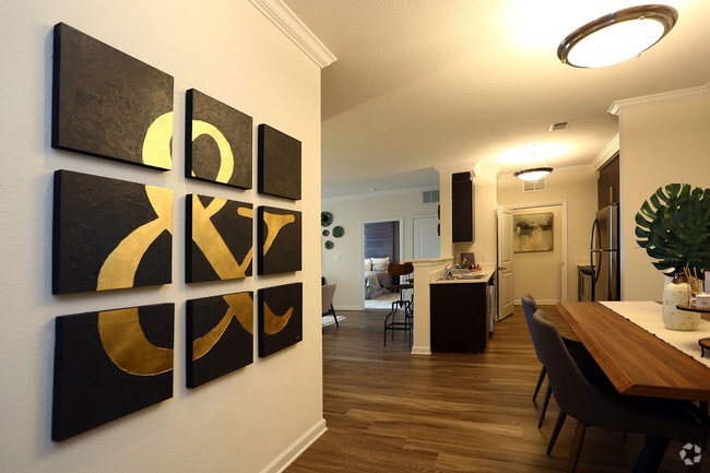 2BR,2BA,1174SF B2 - Clairmont at Harbour View Station