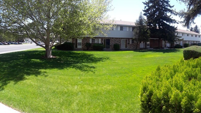 Photo - Central and updated 3 bedroom 1.5 bath tow...