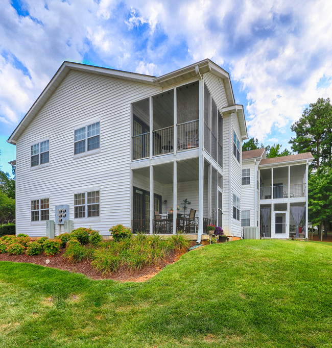 Screened In Porches & Patios* - Avalon Peaks Apartments