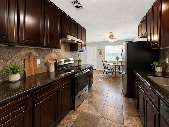Photo - 12027 Silver Island Cir