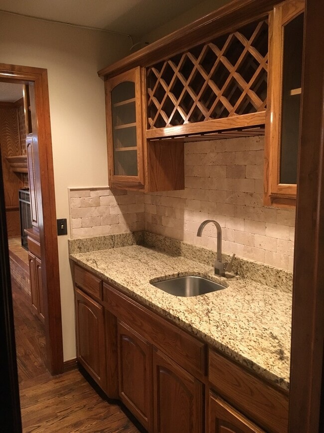 Home in Jenks Schools! House Rental in Tulsa, OK