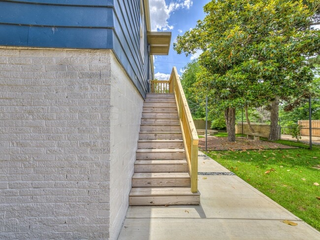 Photo - 3420 NW 16th St Unit 3420 NW 16th  C - CE