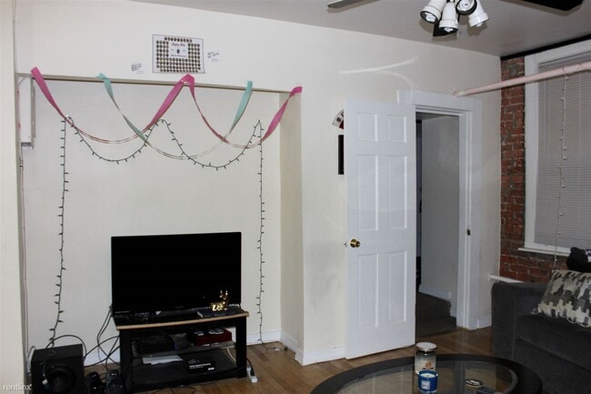 Photo - 4 br, 2 bath Condo - 447 Park Dr Apt 2B Unit Apt 2B