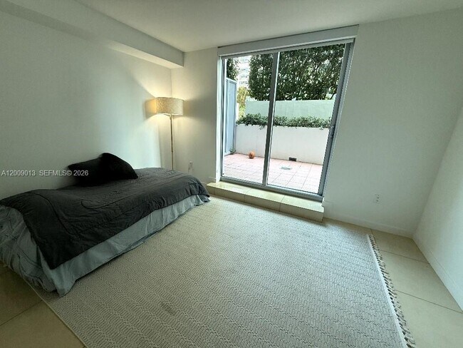 Photo - 1111 SW 1st Ave Unit TH-14