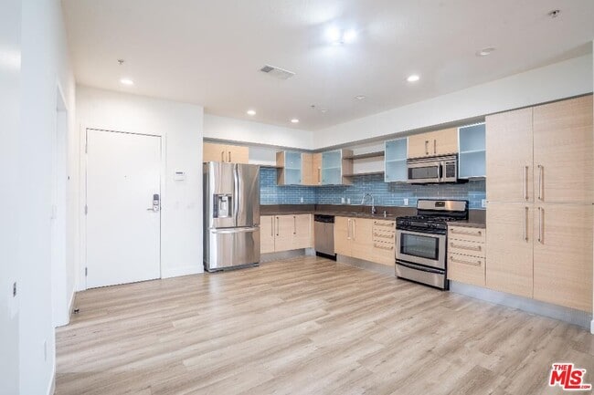 Photo - 1234 Wilshire Blvd Unidad 203