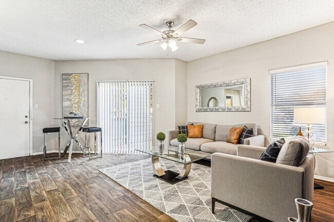 Photo - Laurels of Sendera