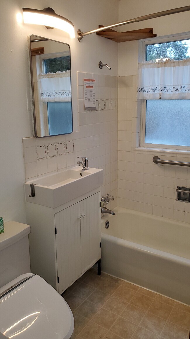 5530 SE 99th Ave House House Rental in Portland, OR