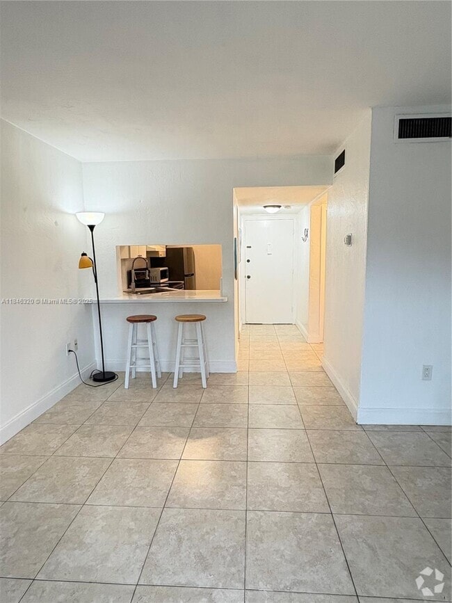 Building Photo - 7403 SW 82nd St Unit 207N Rental