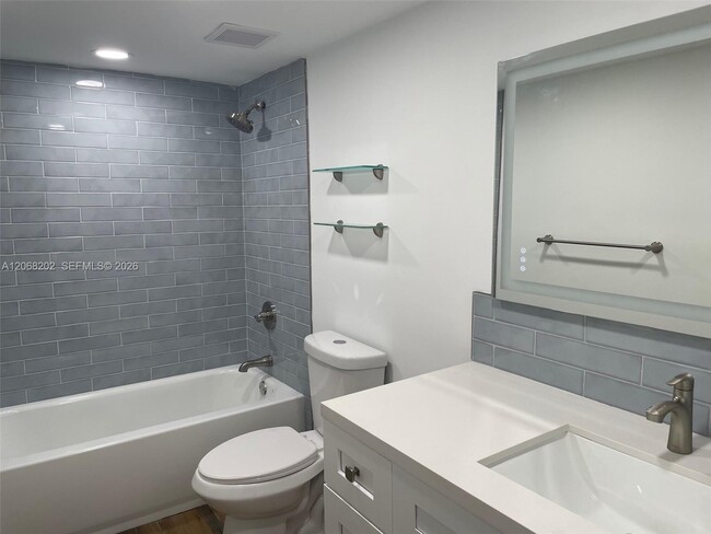 Photo - 460 W Park Dr Unit 207