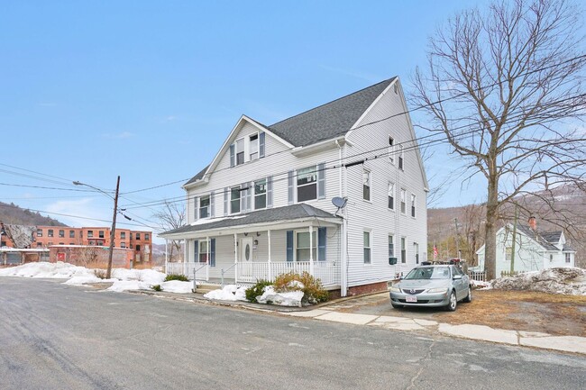 Photo - 315 Woronoco Rd Unit C