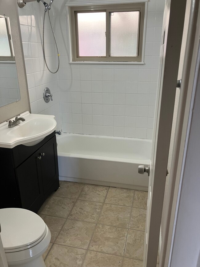 Photo - 7720 King St
