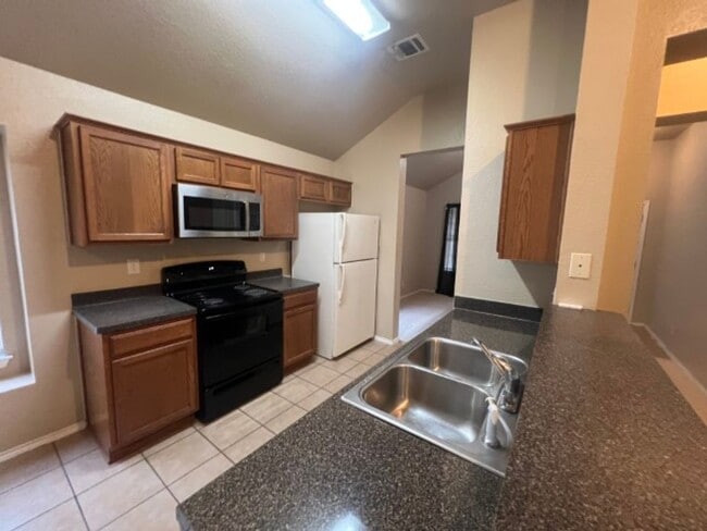 Photo - 3/2/2 Near Lackland Air Force base