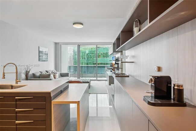 Photo - 200 Biscayne Blvd Way Unit 3113