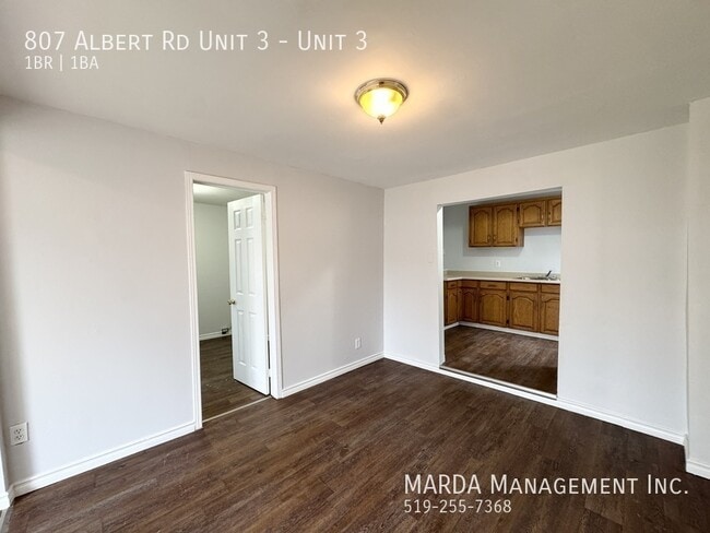 Photo - COZY 1 BED/1 BATH UNIT IN WALKERVILLE - ALL INCLUSIVE! Unité 3