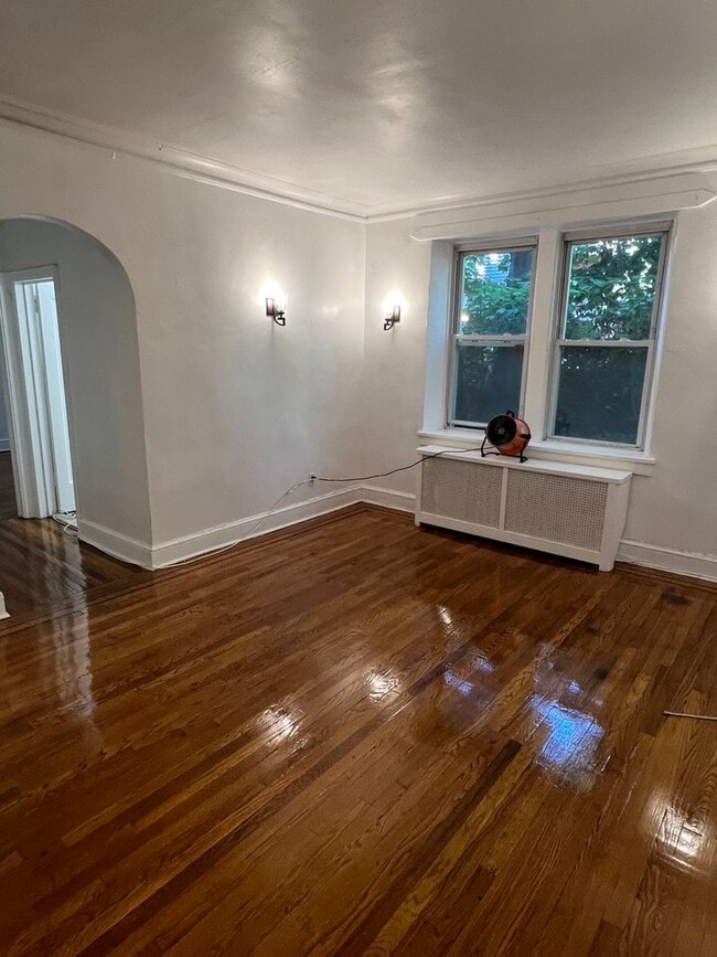 Photo - Rutgers Arms