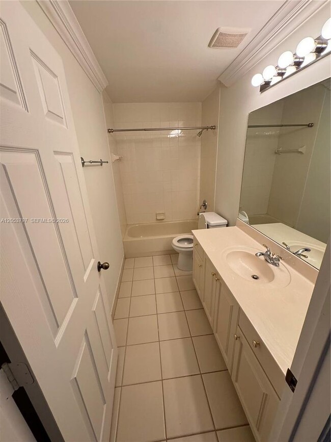 Photo - 7129 Crescent Creek Pl
