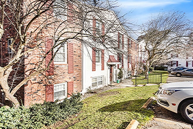 Photo - 728 Garland Cir Unit F