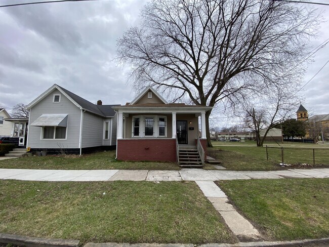 Photo - 2273 Mayville Pl