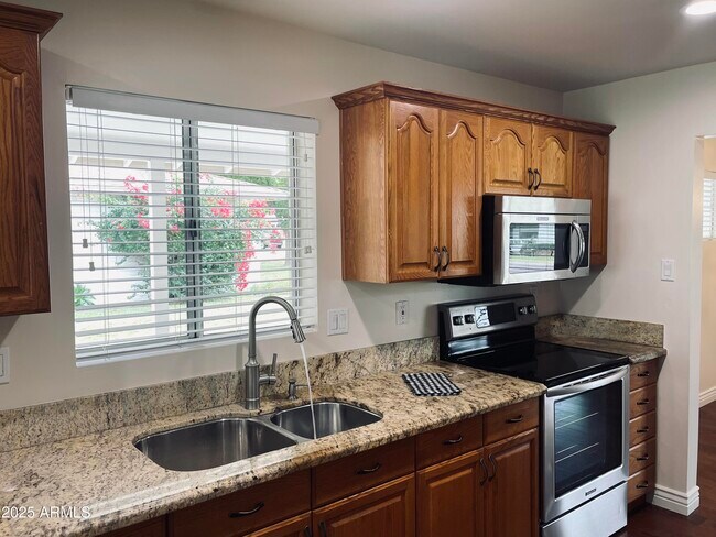 Photo - 4702 E Wilshire Dr