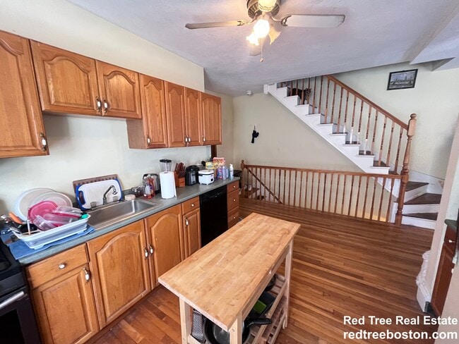 Photo - 3 Foster St Unit 2L