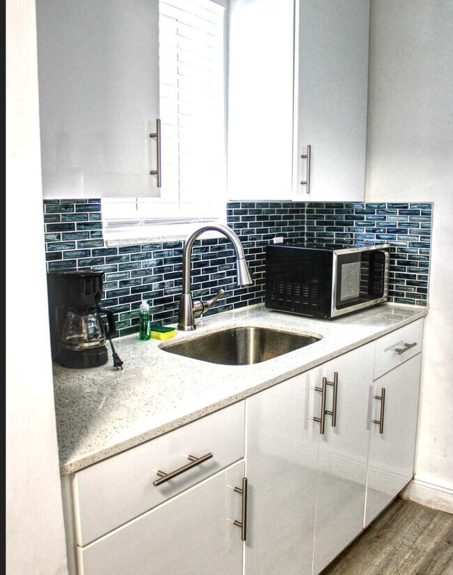 Photo - 329 Madison St Unidad SI FL1-ID1075795P
