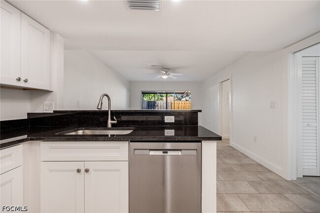 Photo - 11674 Pointe Cir