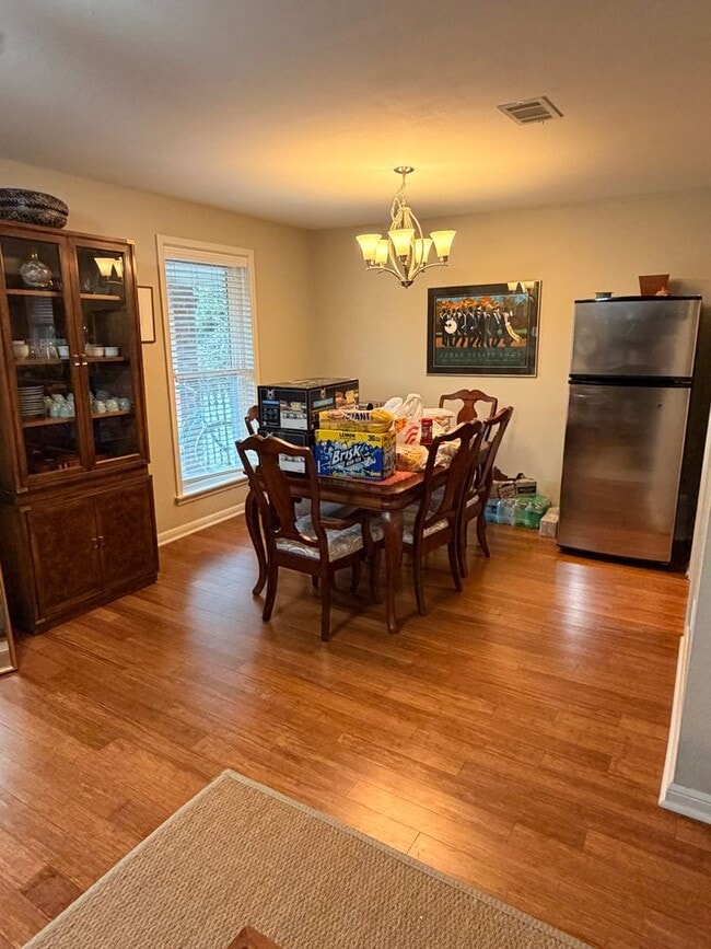 Photo - Spacious 3BD/2BA Single Family Home in Metairie.