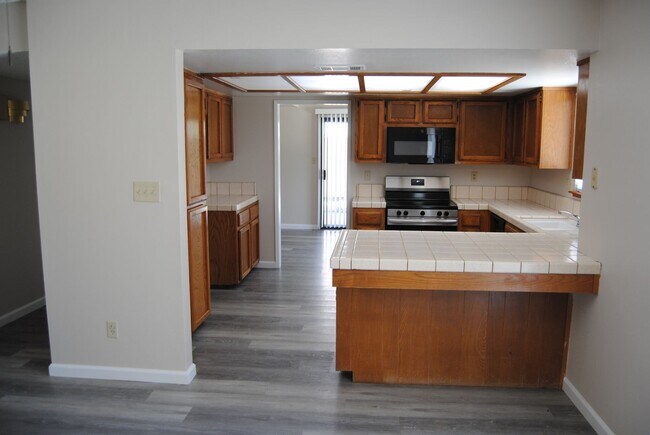 Photo - 4620 Gorbett Ln