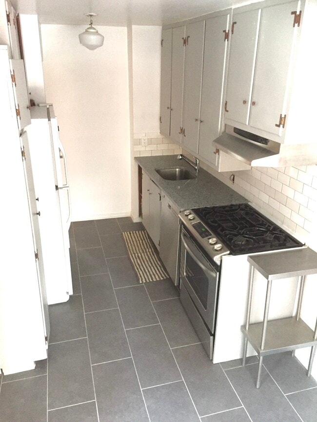 Photo - 4736 40th St Unit 2