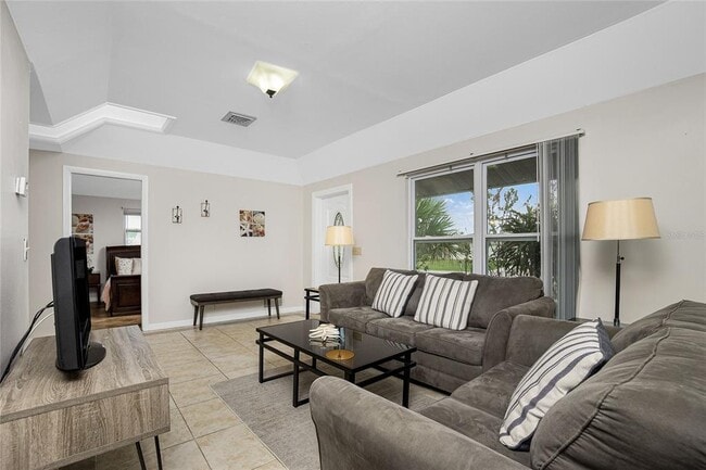 Photo - 1216 Loma Ln