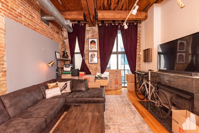 Photo - 300 W Grand Ave Unit 401